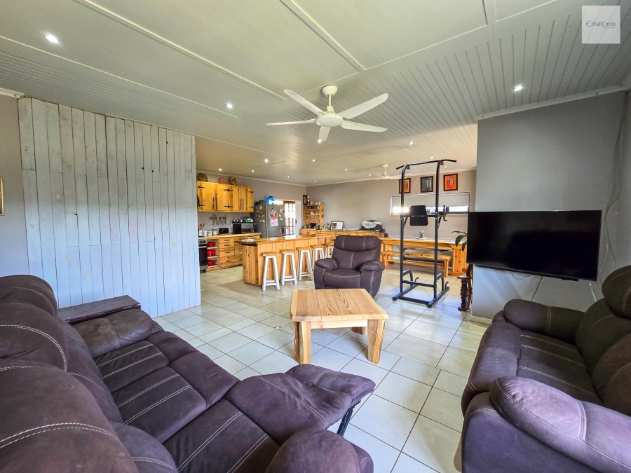 4 Bedroom Property for Sale in Cintsa East Eastern Cape